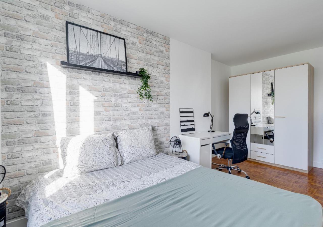 Le Privilege Aux Portes De Paris Bagnolet Exterior photo